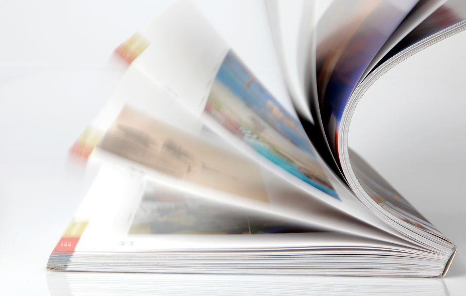 bladeren door tijdschrift